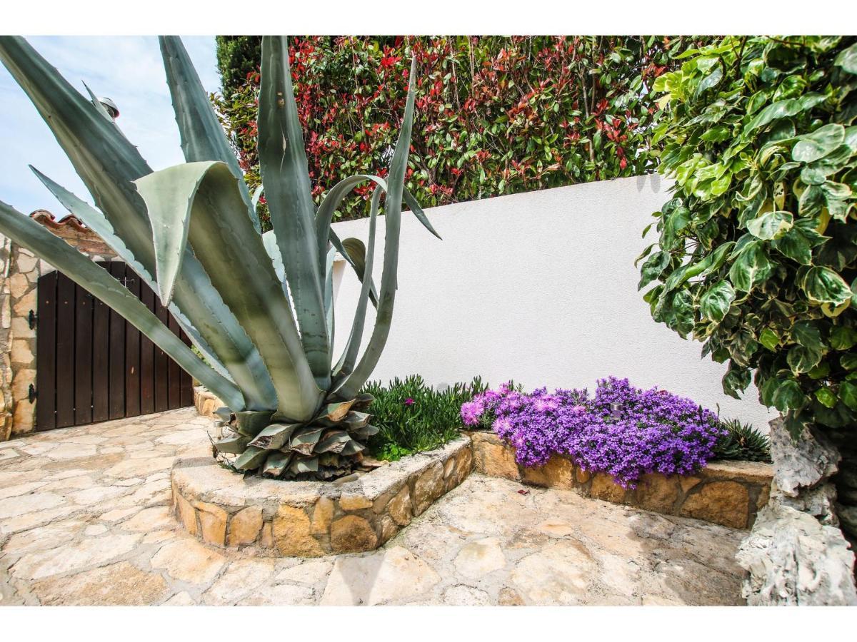 Casa Astrid By The Sea In Porec Exterior photo